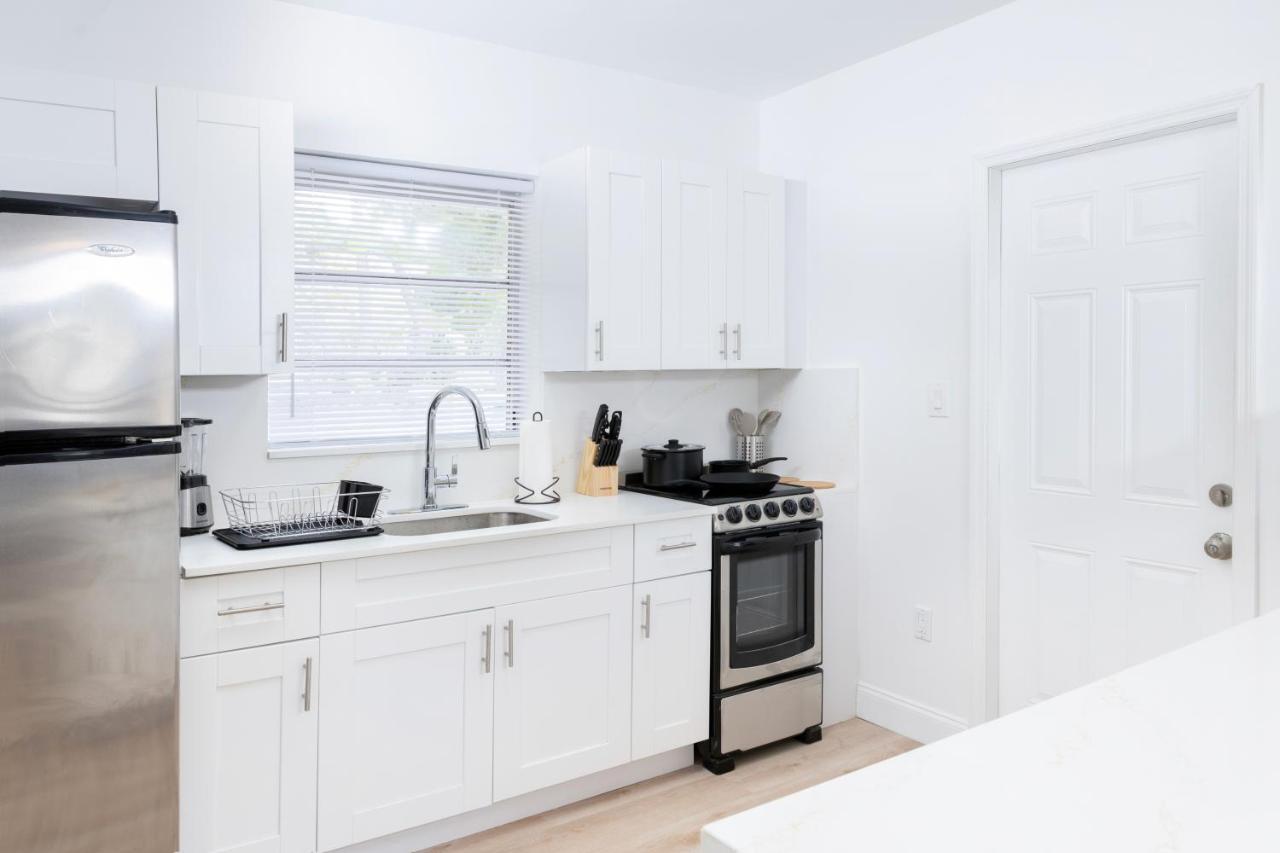 Beautiful Casita With King Bed And Private Patio Close To Calle 8, Mia Airport, Coral Gables Μαϊάμι Εξωτερικό φωτογραφία